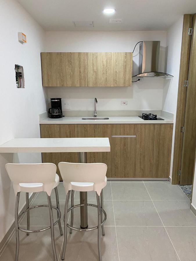 Apartamento Frente Al Malecon Guatape Bagian luar foto