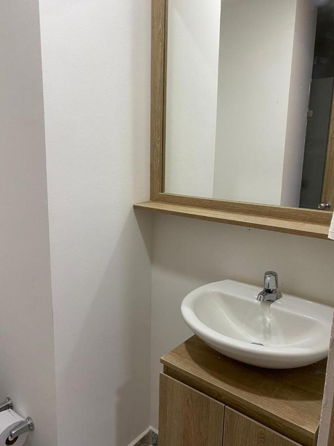 Apartamento Frente Al Malecon Guatape Bagian luar foto