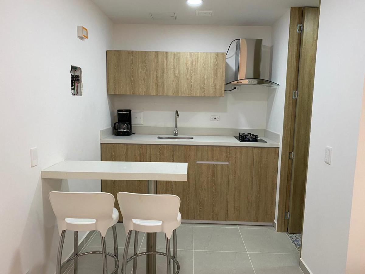 Apartamento Frente Al Malecon Guatape Bagian luar foto